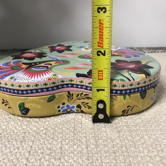 Brighton Heart Shaped Tin - Picture 2 of 7